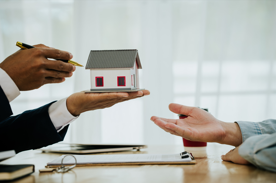 shutterstock_2637726939